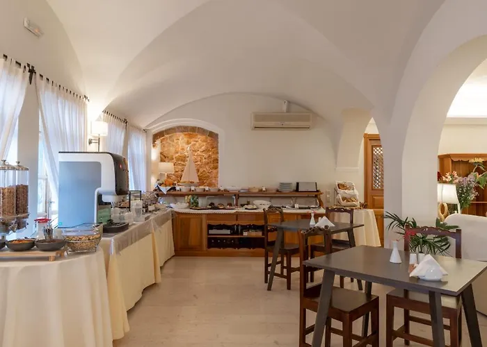 마티나 3* Kamári