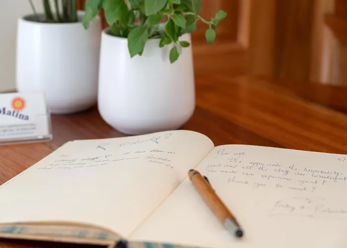 Matina Hotel Kamári