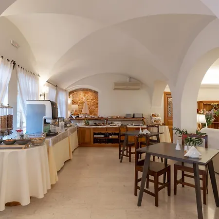 Matina 3* Kamari (Santorini)