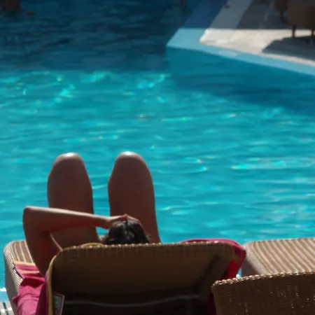 Hotell Matina Kamári